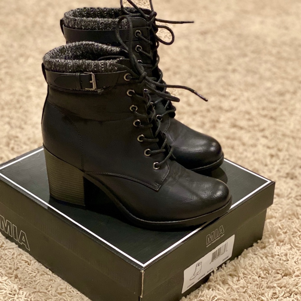 NIB MIA Georgia” Combat Boot